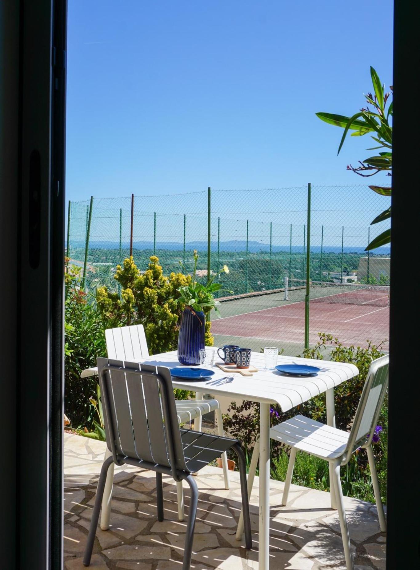 Appartement Le Soleil Bleu Hyerois à Hyères Extérieur photo
